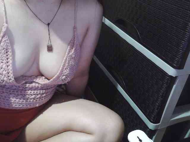 Cassiee webcam