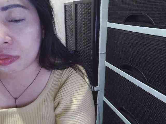 Cassiee webcam