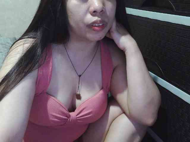 Cassiee webcam