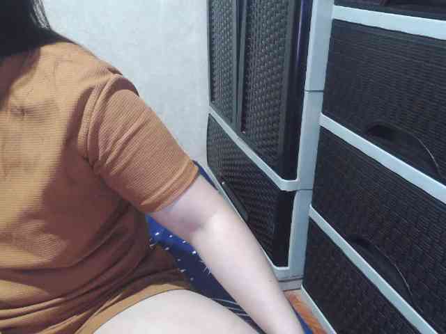 Cassiee webcam