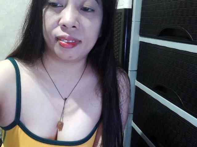Cassiee webcam
