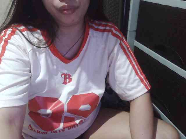 Cassiee webcam
