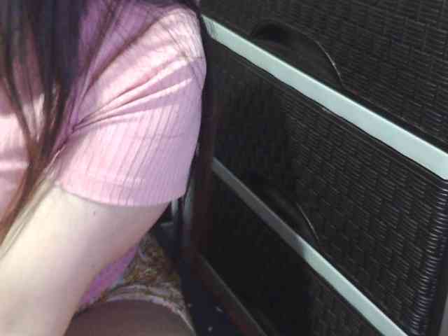 Cassiee webcam