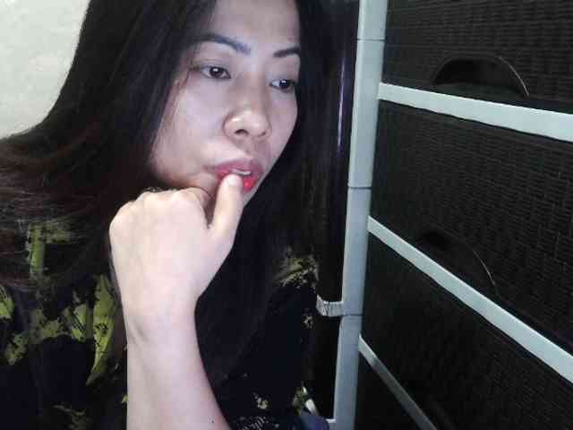 Cassiee webcam