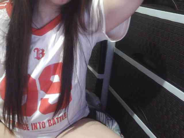 Cassiee webcam