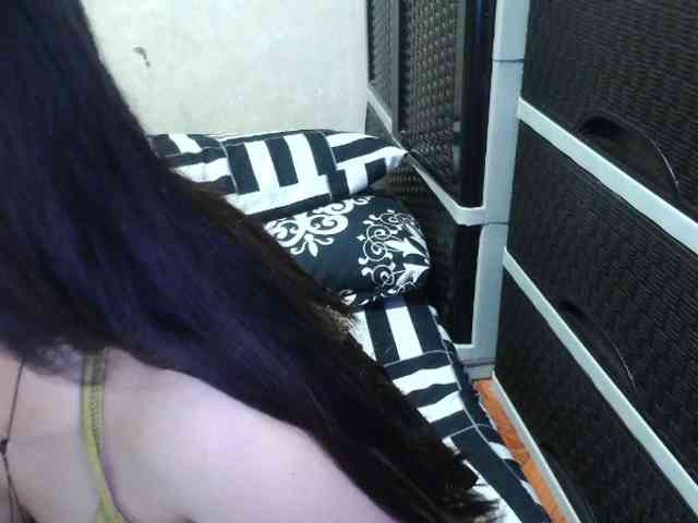 Cassiee webcam
