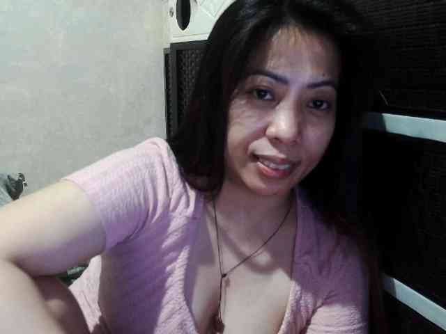 Cassiee webcam