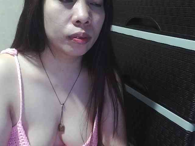 Cassiee webcam