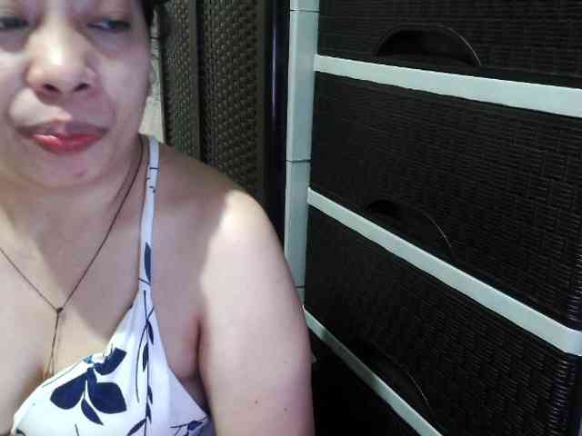Cassiee webcam