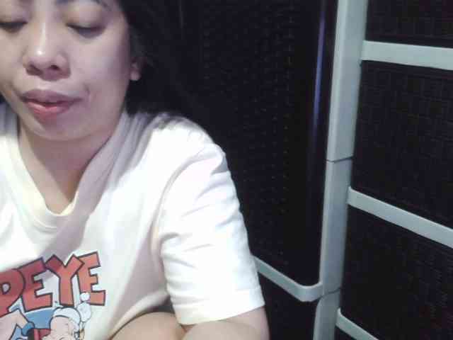 Cassiee webcam
