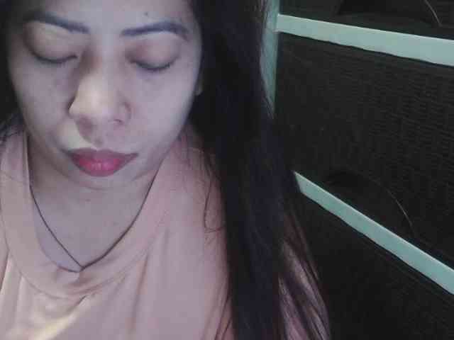 Cassiee webcam