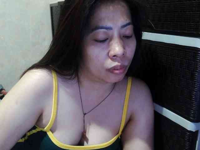 Cassiee webcam