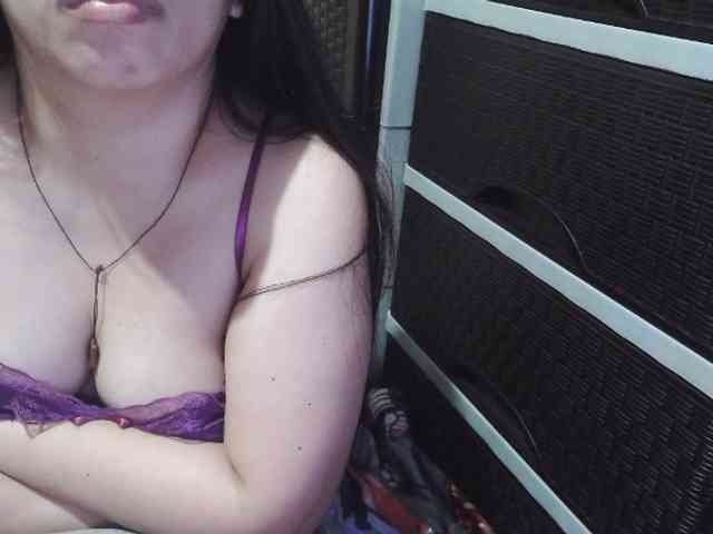 Cassiee webcam
