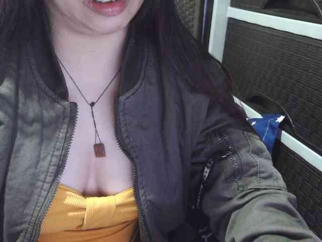 Cassiee webcam