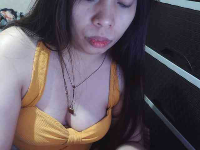 Cassiee webcam