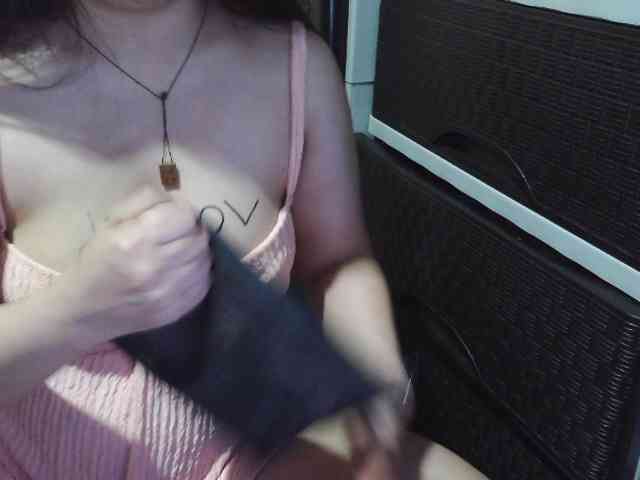 Cassiee webcam