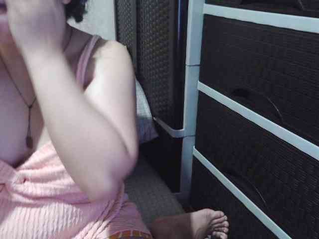 Cassiee webcam