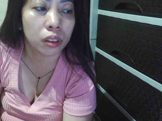 Cassiee webcam