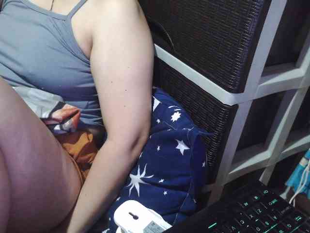 Cassiee webcam