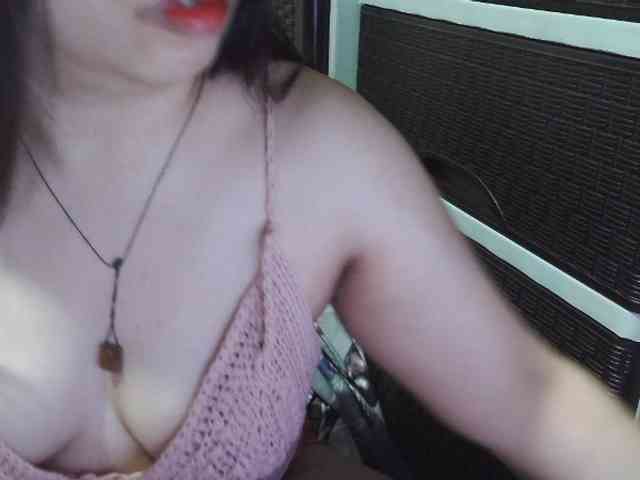 Cassiee webcam