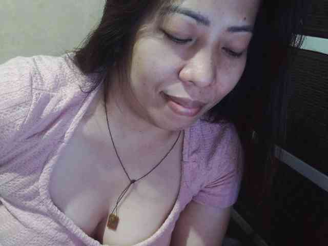 Cassiee webcam