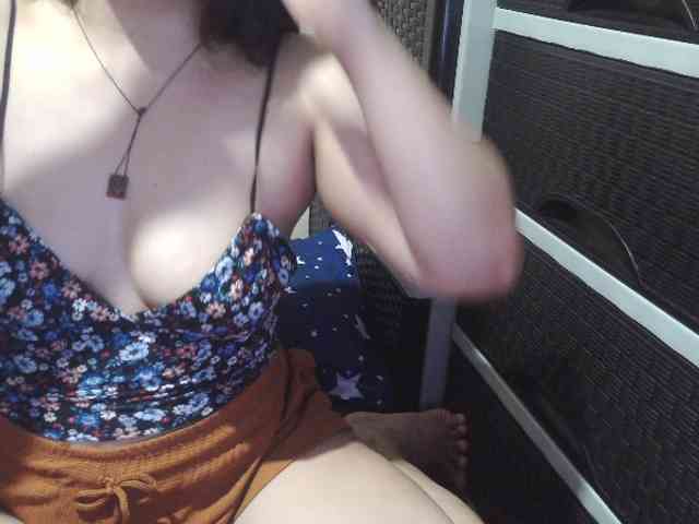 Cassiee webcam