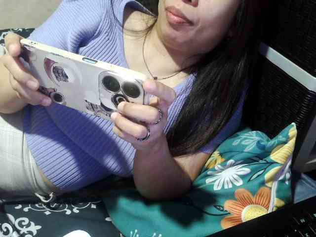 Cassiee webcam