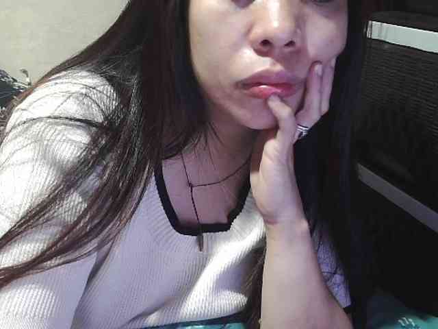 Cassiee webcam