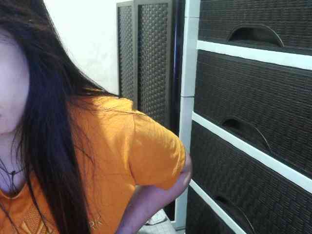 Cassiee webcam