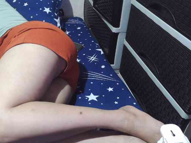 Cassiee webcam