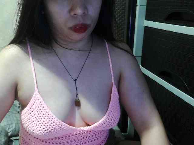 Cassiee webcam