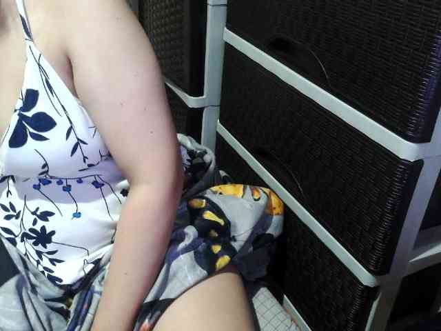 Cassiee webcam