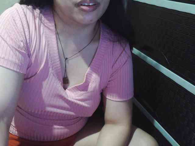 Cassiee webcam