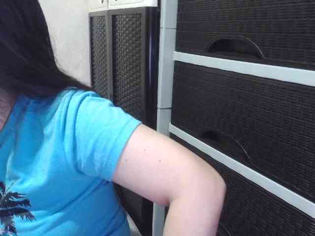 Cassiee webcam