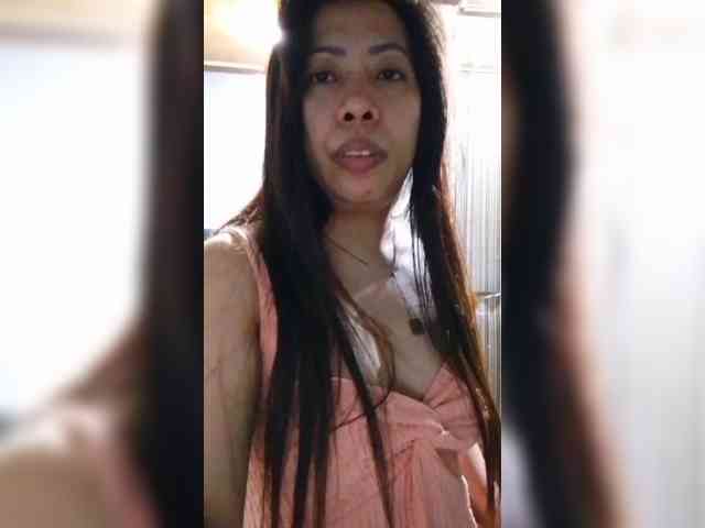 Cassiee webcam
