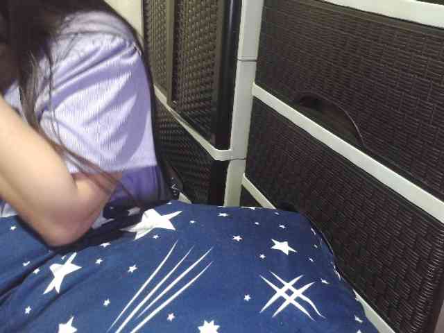 Cassiee webcam