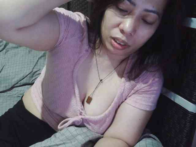 Cassiee webcam