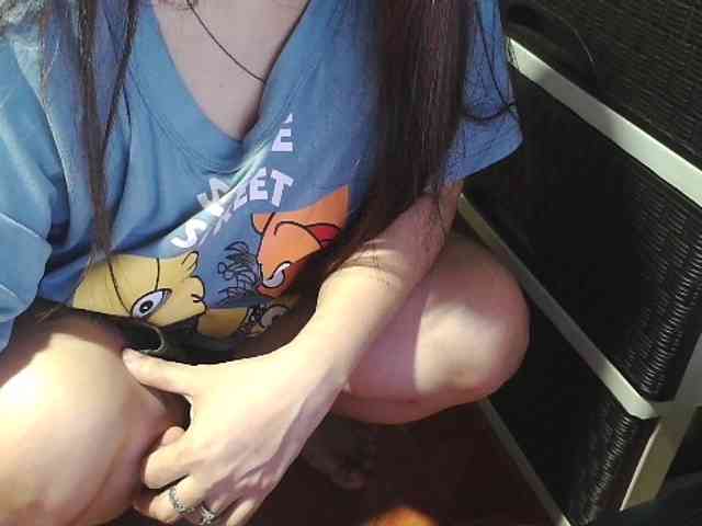 Cassiee webcam