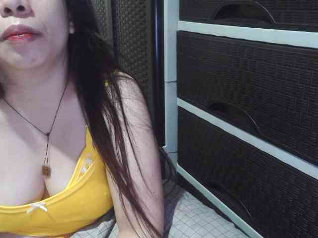 Cassiee webcam