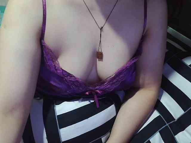 Kazzandra webcam