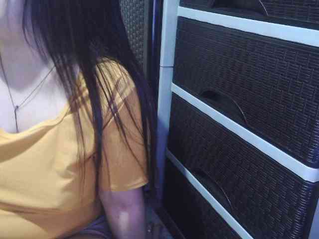 Cassiee webcam