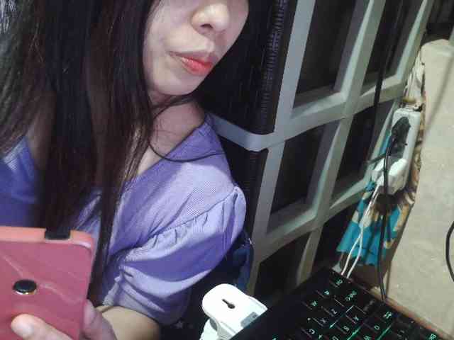 Cassiee webcam