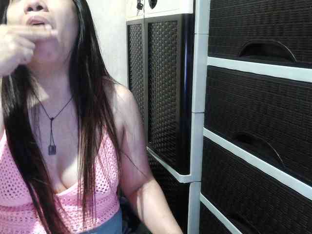 Cassiee webcam