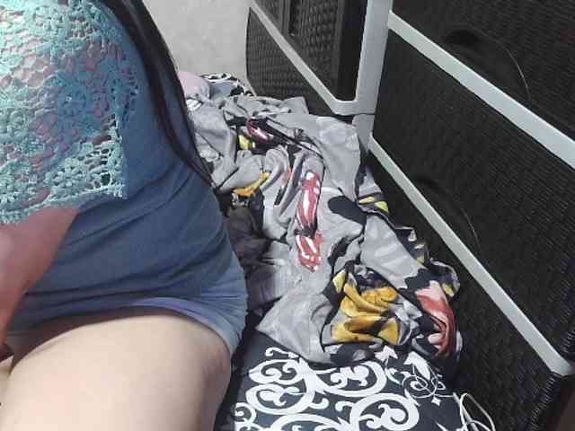 Cassiee webcam
