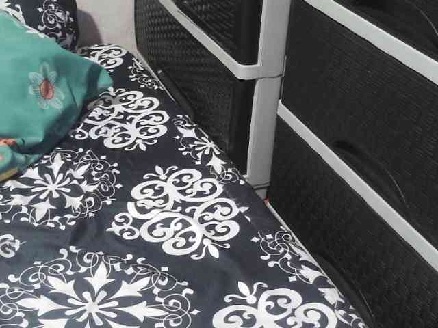 Kazzandra webcam