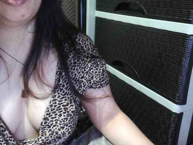 Cassiee webcam