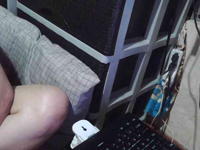 Cassiee webcam