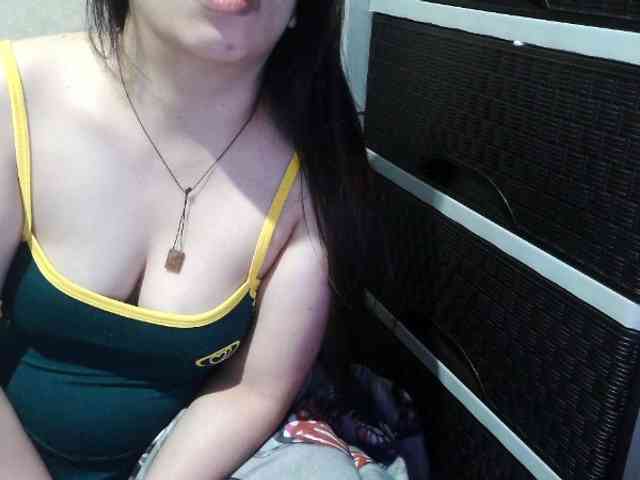Cassiee webcam