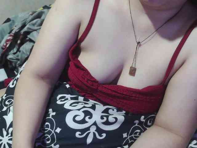 Kazzandra webcam