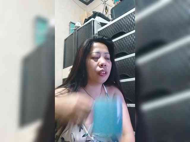 Cassiee webcam